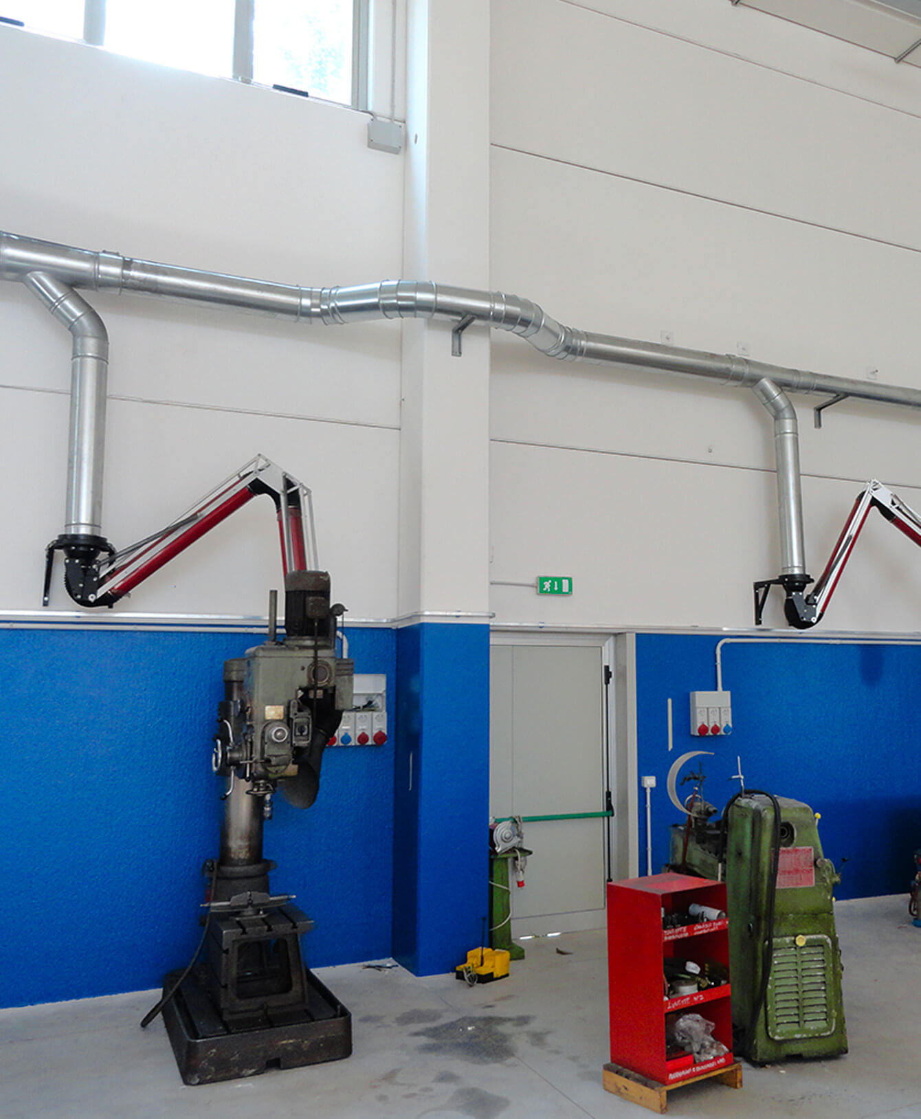 bracci aspiranti in officina - Sartec Impianti